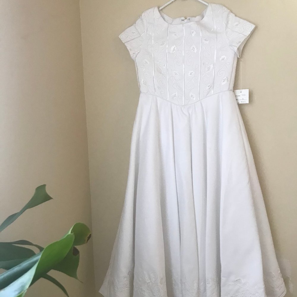 Special Occasion Dress Communion Wedding White Embroidered NEW w Tags